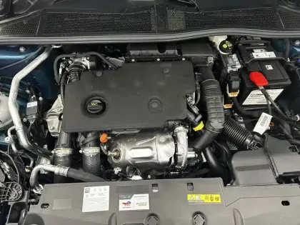 Photo 10 Peugeot 308  BlueHDi 130ch S&S EAT8