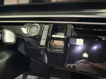 Photo 22 Peugeot 3008  Hybrid 145 e-DCS6