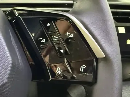 Photo 17 Peugeot 3008  Hybrid 145 e-DCS6