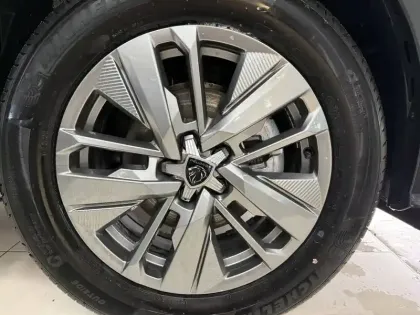 Photo 9 Peugeot 3008  Hybrid 145 e-DCS6