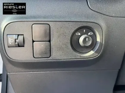 Photo 17 Citroën C3  SOCIETE BLUEHDI 100 S&S BVM6