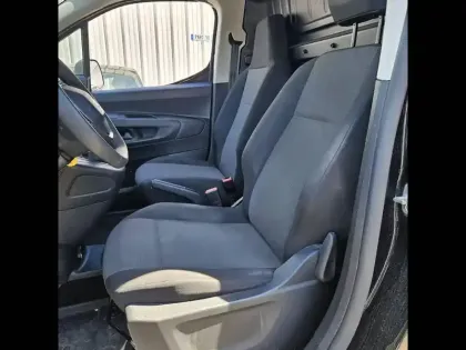 Photo 15 Peugeot Partner  FOURGON STANDARD 650 KG BLUEHDI 100 S&S BVM6