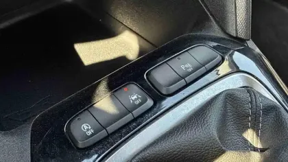 Photo 24 Opel Corsa  1.2 Turbo 100 ch BVM6