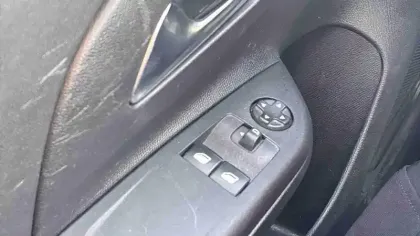 Photo 23 Opel Corsa  1.2 Turbo 100 ch BVM6