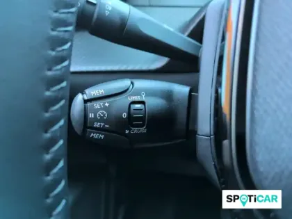 Photo 18 Peugeot 208  Hybrid 110 ch e-DCS6