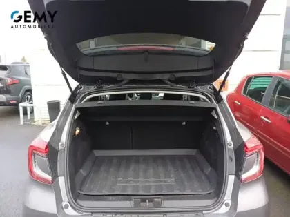 Photo 5 Renault Captur  E-Tech full hybrid 145