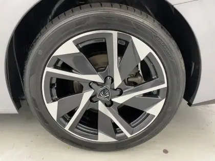 Photo 15 Peugeot 308  SW BlueHDi 130ch S&S BVM6