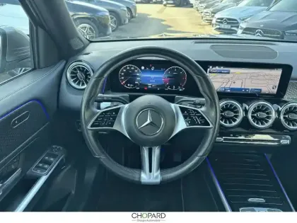 Photo 23 Mercedes GLB  200 d 8G-DCT