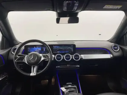 Photo 67 Mercedes GLB  200 d 8G-DCT