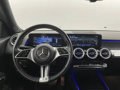 Photo 59 Mercedes GLB  200 d 8G-DCT