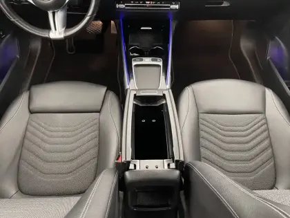 Photo 66 Mercedes GLB  200 d 8G-DCT