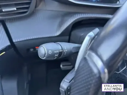 Photo 55 Peugeot 2008  PureTech 130 S&S EAT8