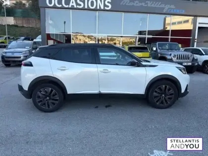 Photo 37 Peugeot 2008  PureTech 130 S&S EAT8