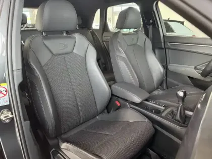 Photo 10 Audi Q3  35 TFSI 150 ch