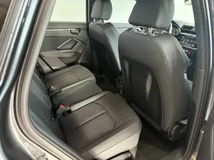 Photo 16 Audi Q3  35 TFSI 150 ch