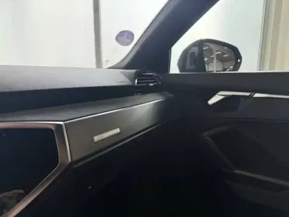 Photo 18 Audi Q3  35 TFSI 150 ch