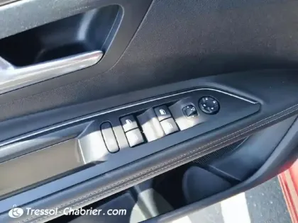 Photo 14 Peugeot 3008  Puretech 130ch S&S BVM6 Allure