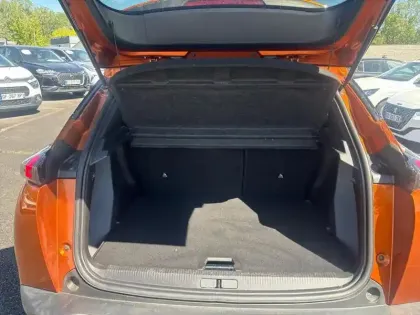 Photo 7 Peugeot 2008  PureTech 130 S&S EAT8 Allure Pack