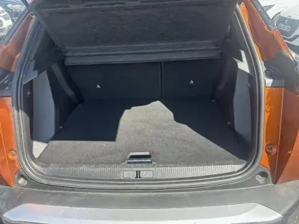 Photo 26 Peugeot 2008  PureTech 130 S&S EAT8 Allure Pack