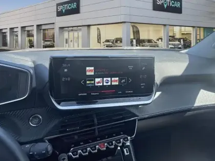 Photo 10 Peugeot 2008  PureTech 130 S&S EAT8 Allure Pack