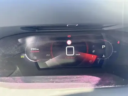 Photo 20 Peugeot 2008  PureTech 130 S&S EAT8 Allure Pack