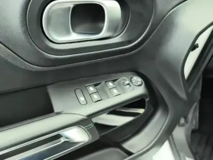 Photo 19 Citroën C5 aircross Gén. I Ph2 C-Series 5