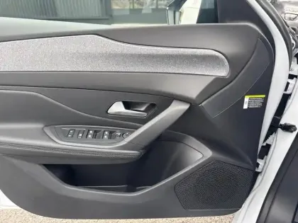 Photo 24 Peugeot 308 Gén. III Ph1 Allure 5