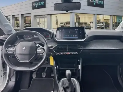 Photo 8 Peugeot 208  PureTech 75 S&S BVM5 Style