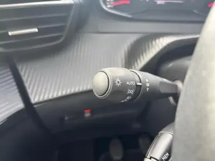 Photo 15 Peugeot 208  PureTech 75 S&S BVM5 Style