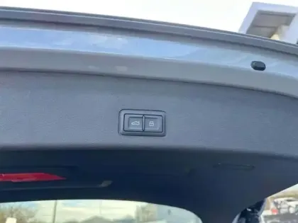 Photo 7 Audi Q3 Gén. II Ph1 NG S line 5