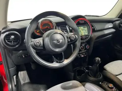 Photo 8 Mini Mini F56 Hatch 3 Portes One 102 ch Edition Shoreditch