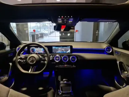 Photo 7 Mercedes Classe A 200 AMG Line