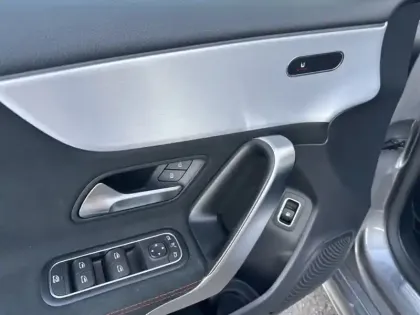 Photo 14 Mercedes Classe A 250 e