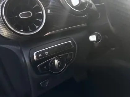 Photo 14 Mercedes CLASSE V 300 D AVANT GARDE EDI BVA 9   236 CH