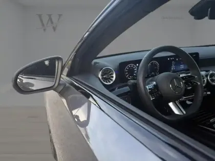 Photo 10 Mercedes Classe A 250 e Hybrid EQ AMG Line