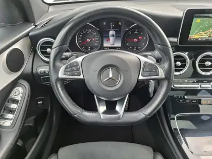Photo 12 Mercedes Classe GLC GLC 220 d 4MATIC SUV Sportline