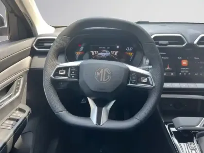 Photo 14 Mg ZS 1.5L 197ch Hybrid+ Luxury