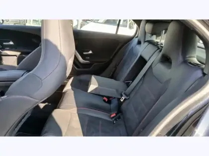 Photo 18 Mercedes Classe A 180 AMG Line