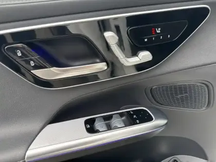 Photo 19 Mercedes Classe GLC GLC 300 e  Hybrid EQ 4MATIC AM