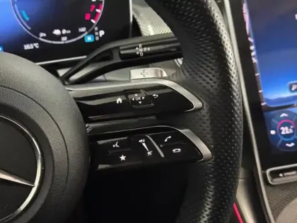 Photo 19 Mercedes Classe GLC GLC 300 e  Hybrid EQ 4MATIC AM