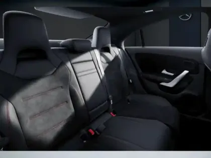 Photo 8 Mercedes CLA  200 d Coupé AMG Line