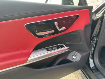 Photo 11 Mercedes CLE  220 d AMG Line Cabriolet