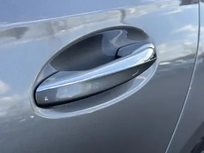 Photo 11 Mercedes Classe A 200 d AMG Line