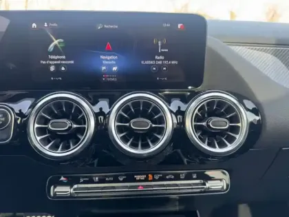 Photo 8 Mercedes GLA 250 e AMG Line