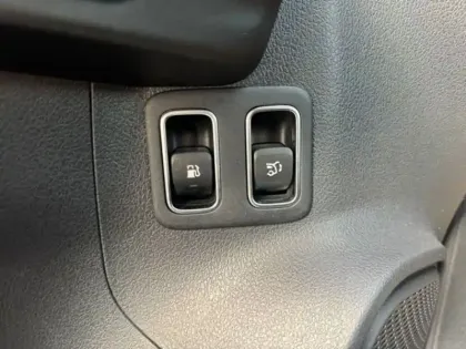 Photo 17 Mercedes GLA 250 e AMG Line