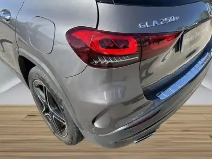 Photo 10 Mercedes GLA 250 e AMG Line
