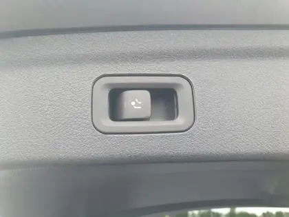 Photo 13 Mercedes GLE 400 e 4MATIC AMG Line