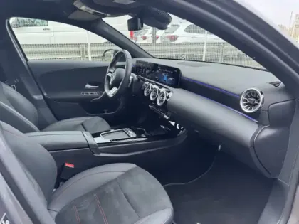 Photo 19 Mercedes Classe A 250 e Hybrid EQ AMG Line