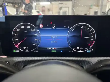 Photo 14 Mercedes Classe A 250 e Hybrid EQ AMG Line