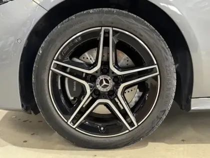 Photo 8 Mercedes Classe A 250 e Hybrid EQ AMG Line